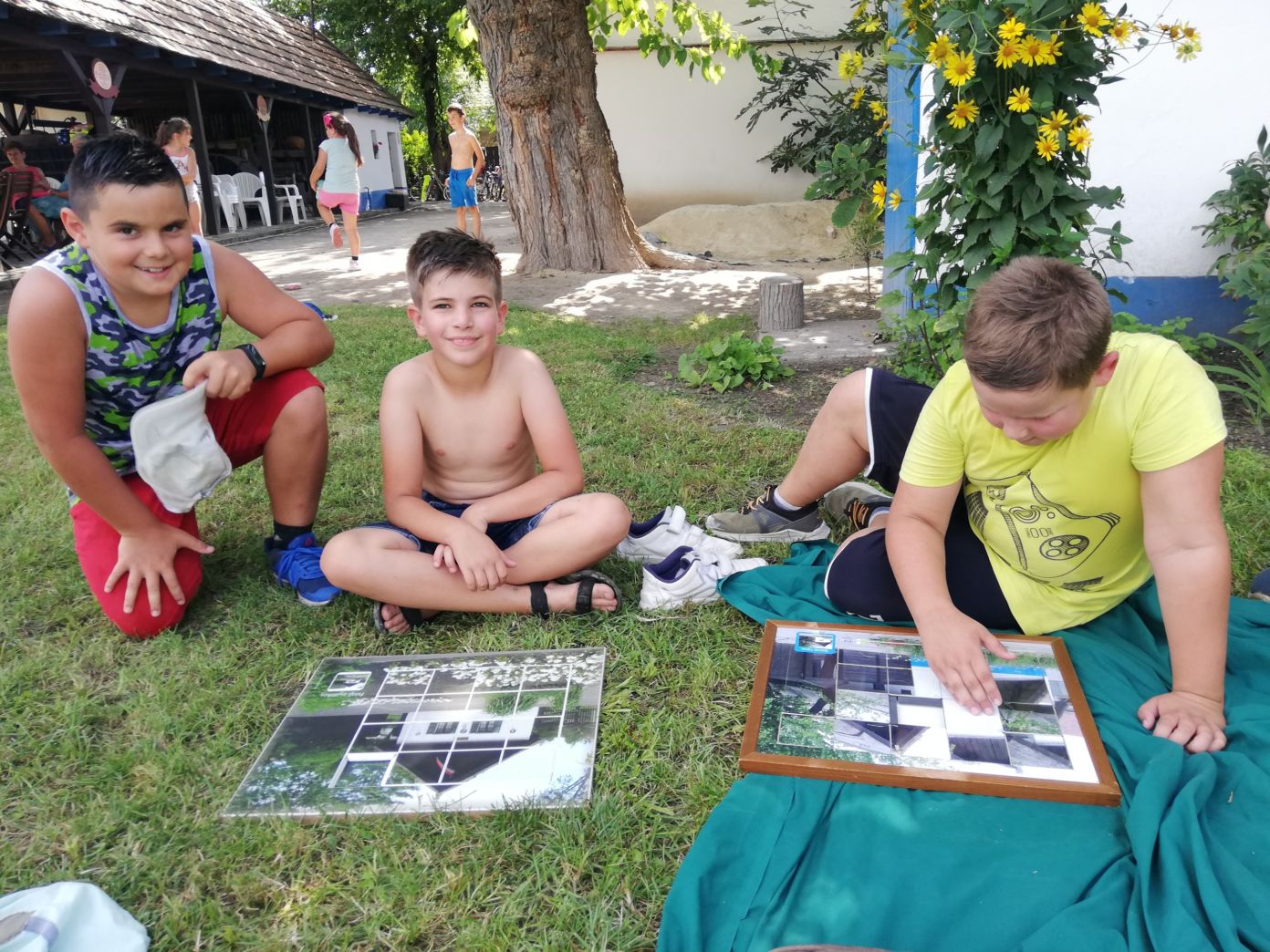 A szlovákok kicsi hajtásai ismerkedtek múltjukkal a kisebbségi önkormányzat táborában