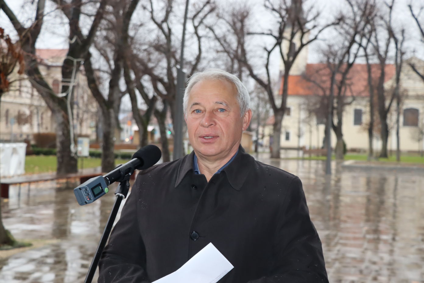 A kormány döntéseiről tartott sajtótájékoztatót Font Sándor