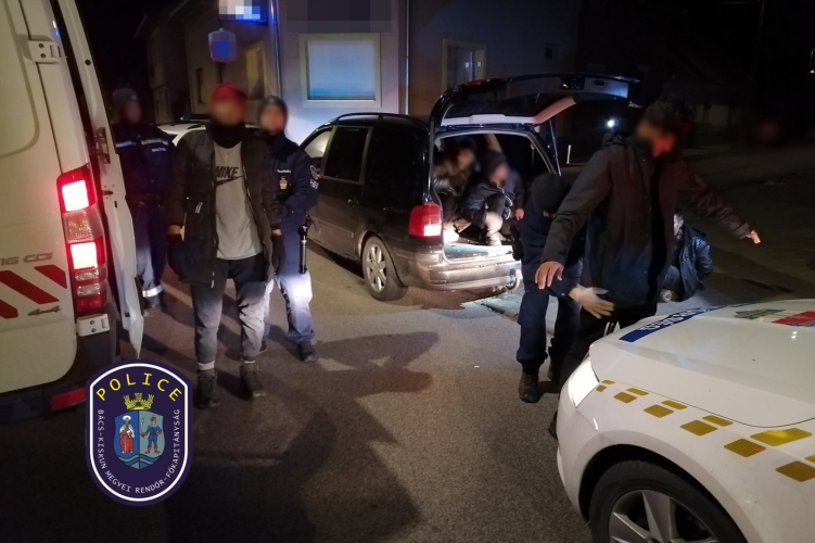 Akcióztak a rendőrök: embercsempészt fogtak Soltvadkerten