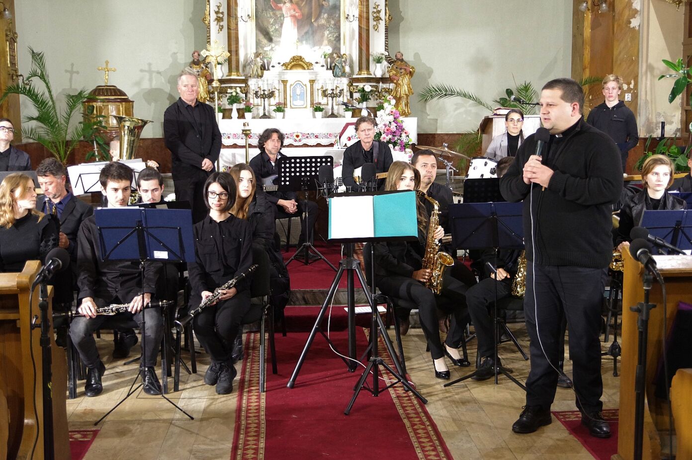Nagysikerű jótékonysági koncert volt a kiskőrösi katolikus templomban