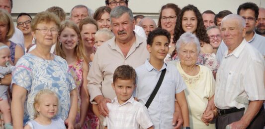 47 év szolgálat után vonult nyugdíjba Gombár Emil, a kiskőrösi mentőápoló