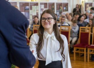 Arany Kazinczy-jelvényes a kiskőrösi Hlavács Hanna