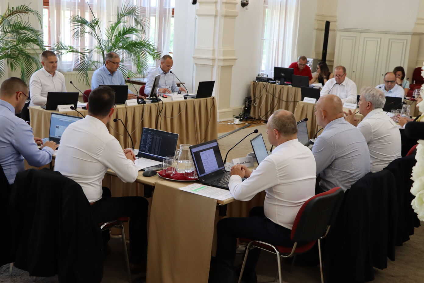 Kamerarendszer Kiskőrösön, játszótér Tabdin, parkosítás és szabadidős hely Kaskantyún – térségi pályázat benyújtásáról döntöttek