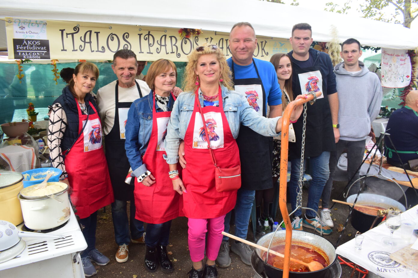 Idén is nagy siker volt a XVI. Kiskőrösi Kakaspörkölt Főző Fesztivál
