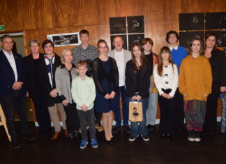 Kamasz monológok: egy délután a költészet jegyében a kamaszokról Kiskőrösön