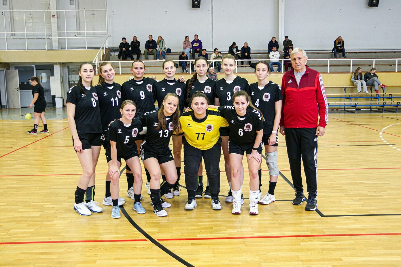 m1nőikézi-kisk-solt (4)