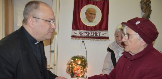 Megkezdte nagyszabású karácsonyi ebédosztását a Wojtyla Ház