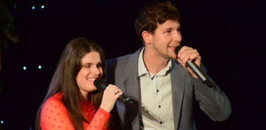 Szívmelengető adventi koncert Agárdi Szilviával és László Attilával Kiskőrösön