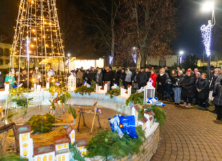 Adventi útmutatás és közös gyertyagyújtás a város szívében