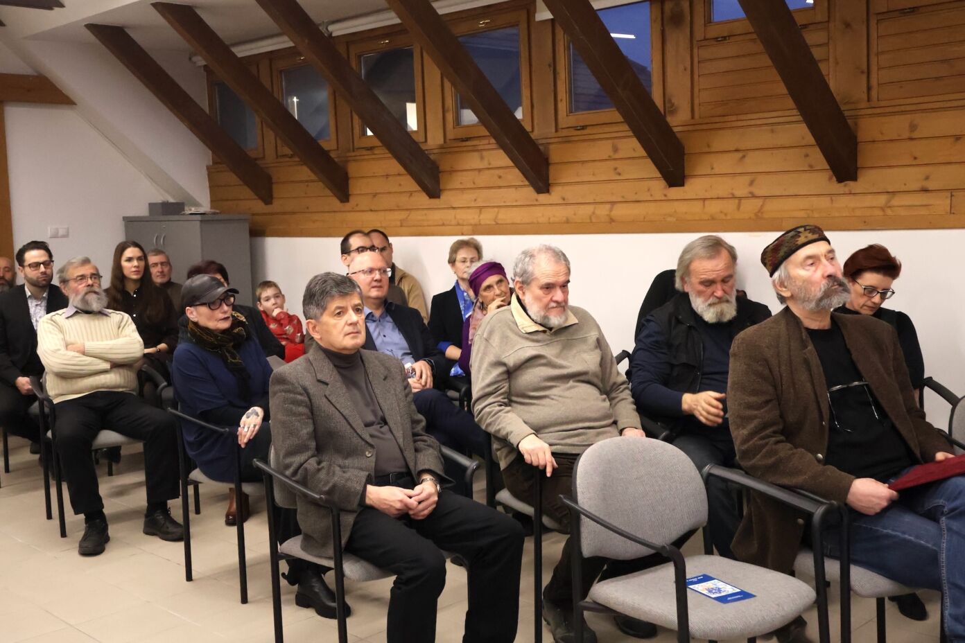 Négy kecskeméti intézmény kapott reprodukciókat tartalmazó ajándékcsomagot a Magyar Művészeti Akadémiától