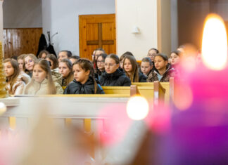 Zene, hit és közösség az advent jegyében Soltvadkerten