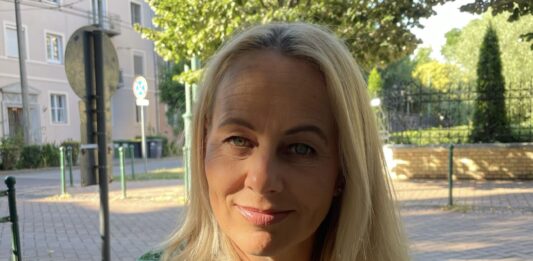 Szavazzunk együtt Benyikné Szalai Csillára – közösségünk kiskőrösi jelöltjére!