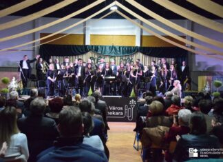 Kecel is zenével kezdte az új évet