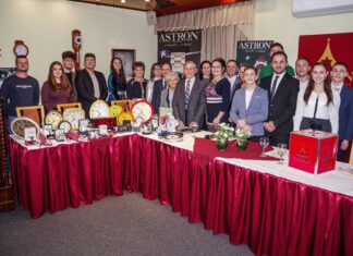 Gazdára találtak az értékes Astron óra-díjak