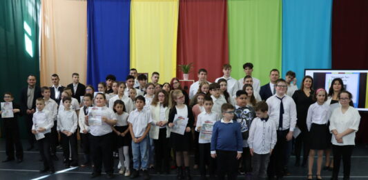 IX. Szerencsés Teri Emlékverseny: 53 szavaló, 23 intézmény, számtalan különleges pillanat