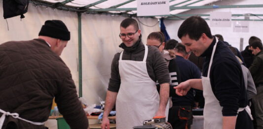 Ötödik Falusi Disznóvágás és Kolbásztöltő Fesztivál  Páhin