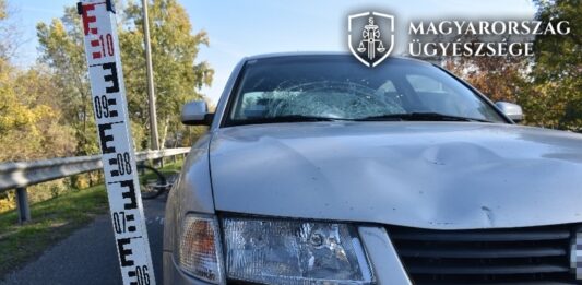 Azért ütötte el a sértettet, mert nem az utat figyelte (fotókkal!)