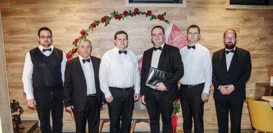 Az egyházi vezetők „Szerelem íze” vacsoraestre várták az érdeklődőket Kiskőrösön