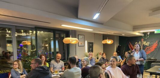 Kvízjátékkal telt meg a Fröccs és Más – a Quiz Cup VI. fordulóját rendezték meg Kiskőrösön