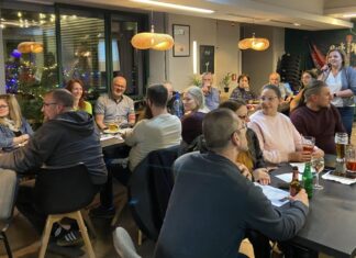 Kvízjátékkal telt meg a Fröccs és Más – a Quiz Cup VI. fordulóját rendezték meg Kiskőrösön