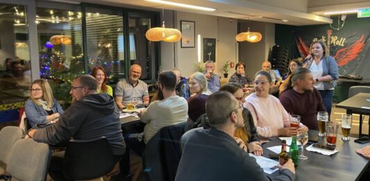 Kvízjátékkal telt meg a Fröccs és Más – a Quiz Cup VI. fordulóját rendezték meg Kiskőrösön