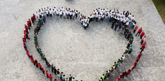 Március 21-e a Down-szindróma világnapja – 21 iskola, 21 szív, egy közös üzenet