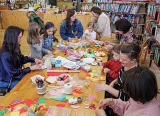 Beköszöntött a húsvét a kiskőrösi könyvtárba