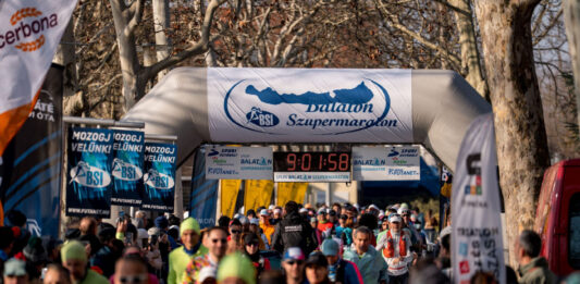 Több ezer fős futókaraván kanyargott a 16. Balaton Szupermaratonon