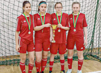 Kiskőrösi lányok a vármegyei ezüstérmes válogatottban