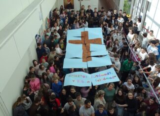 Kicsik és nagyok együtt készültek a húsvétra egy tartalmas csendesnapon