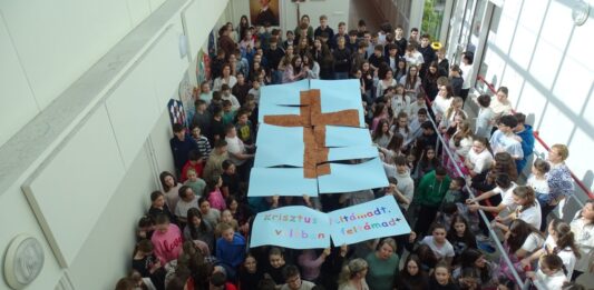 Kicsik és nagyok együtt készültek a húsvétra egy tartalmas csendesnapon