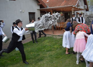 Senki sem hervad el – Hagyományőrző locsolkodás a Kiskőrös Néptáncegyüttessel