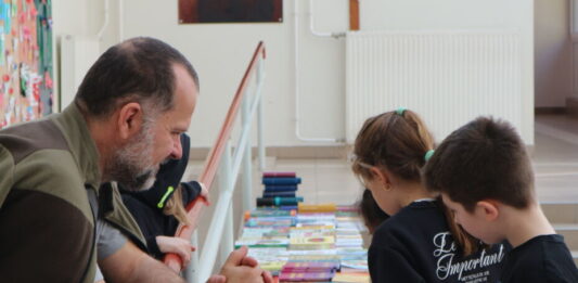 Misszió könyveken és játékokon keresztül