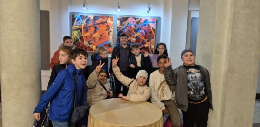 Maszat-hegyi kaland a színpadon – különleges nap az EGYMI tanulóinak