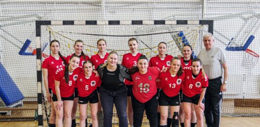 Tizenhat gólos győzelmet arattak a kiskőrösi női kézisek