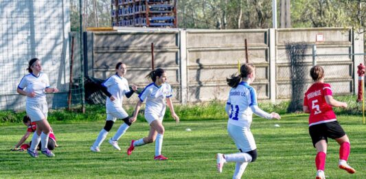 A kiskőrösi U15-ös lány labdarúgók hazai pályán kaptak ki