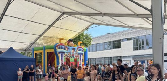 Vidámsággal, játékokkal és napsütéssel telt a gyermeknap Kiskőrösön