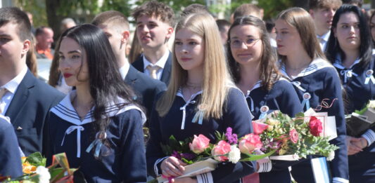 Elballagtak a KEVI Petőfi Sándor Evangélikus Gimnázium és Technikum végzős diákjai is