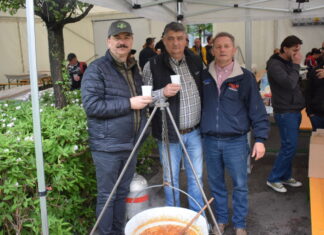 Jó hangulatban és finom ízekkel fűszerezve telt a III. Birkapörkölt Főzőverseny Kiskőrösön