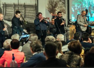 A Verebfészek Jazzklub fellépői a kiskőrösi Úttörténeti Múzeumban