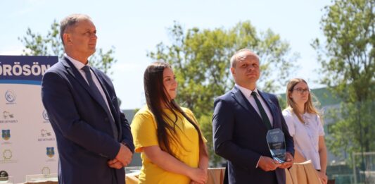 Az év kutyása címmel tüntették ki Szentgyörgyi Noémi Kittit