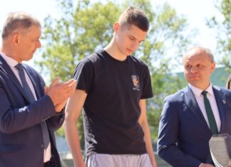 Kitartás és győzelem: Sámel Olivér lett az év fightere Kiskőrösön