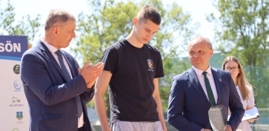 Kitartás és győzelem: Sámel Olivér lett az év fightere Kiskőrösön