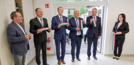 Átadták Kiskőrösön a Sorsok Háza Szociális Intézmény új épületét