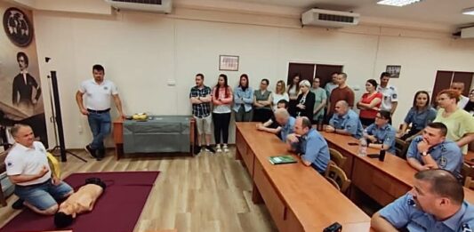 Életmentő tudással gazdagodtak a kiskőrösi rendőrök