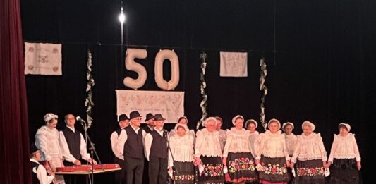 Fél évszázad hagyományőrzés Kiskőrösön – 50 éves jubileumát ünnepelte a Kiskőrösi Szlovák Nemzetiségi Népdalkör