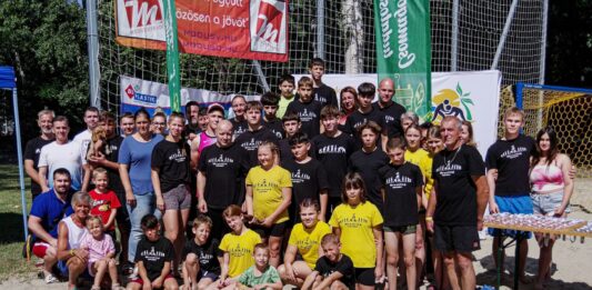 13 hazai érem a Vadkerti-tónál – remekeltek a soltvadkerti birkózók a Strandbirkózó OB döntőjén