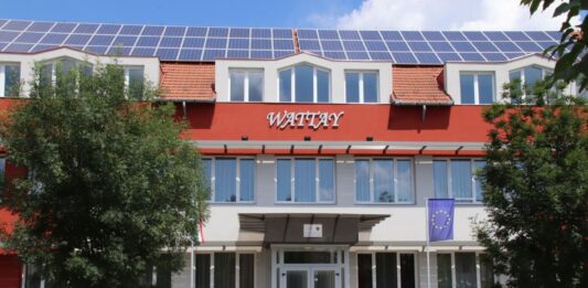 Wattay Kiskőrösön: közel 30 milliós fejlesztés a tanév előtt