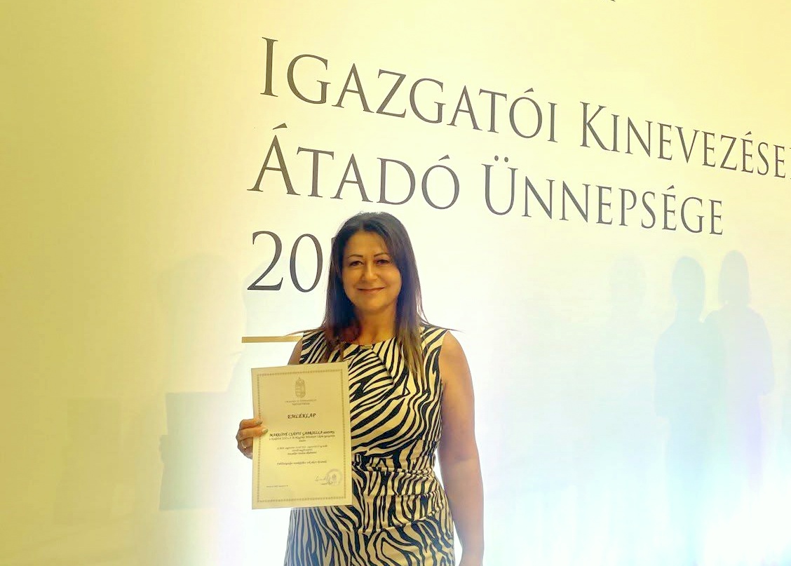 Markóné Csányi Gabriella a Kiskőrösi SZÓ-LA-M AMI igazgatói kinevezésének átadóünnepségén