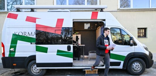 Kormányablakbusz járja a Kiskőrösi járást – helyben intézhetők az okmányügyek